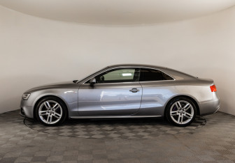 Подержанный автомобиль Audi A5 Coupe 2014 года (8 фото)