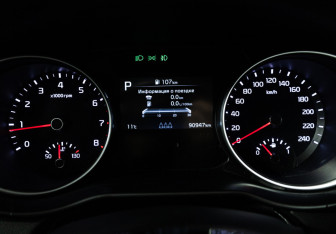 Подержанный автомобиль Kia Ceed Hatchback 2022 года (12 фото)