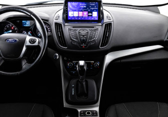 Подержанный автомобиль Ford Kuga 2016 года (14 фото)