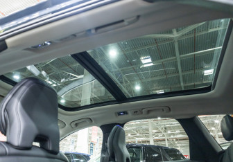 Подержанный автомобиль Volvo XC60 2018 года (17 фото)