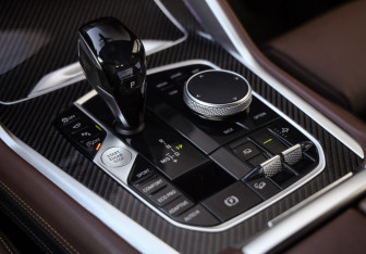 Подержанный автомобиль BMW X6 2020 года (25 фото)