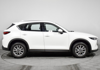 Подержанный автомобиль Mazda CX-5 2024 года (4 фото)