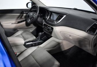 Подержанный автомобиль Hyundai Tucson 2017 года (15 фото)