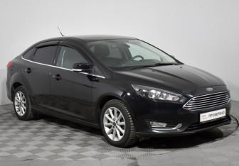 Подержанный автомобиль Ford Focus Sedan 2017 года (3 фото)