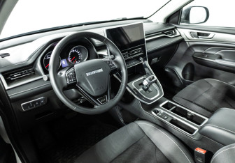 Подержанный автомобиль Haval M6 2023 года (11 фото)