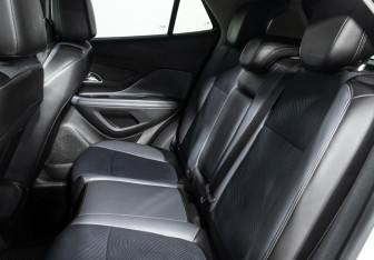 Подержанный автомобиль Opel Mokka 2014 года (10 фото)