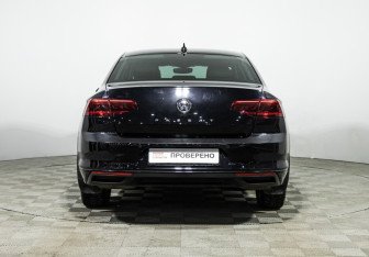 Подержанный автомобиль Volkswagen Passat Sedan 2020 года (6 фото)