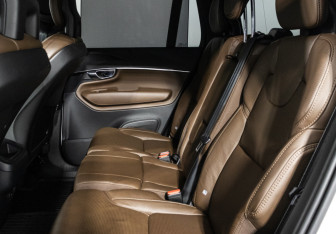 Подержанный автомобиль Volvo XC90 2020 года (10 фото)