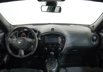 Подержанный автомобиль Nissan Juke Nismo 2013 года (9 фото)