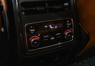 Подержанный автомобиль Haval H9 2024 года (31 фото)