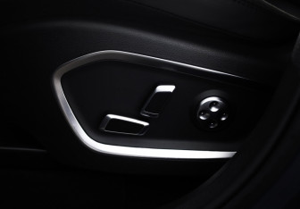 Подержанный автомобиль Geely Tugella 2023 года (28 фото)