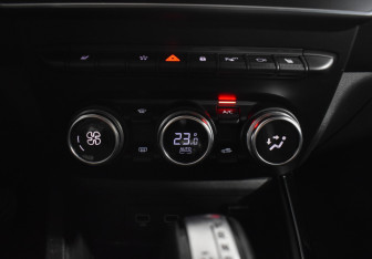 Подержанный автомобиль Renault Arkana 2020 года (16 фото)