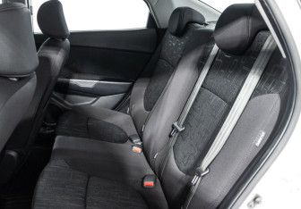 Подержанный автомобиль Kia Rio Sedan 2013 года (10 фото)