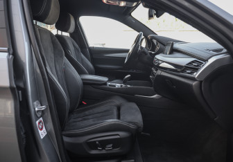 Подержанный автомобиль BMW X6 2017 года (29 фото)