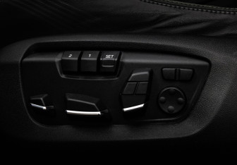 Подержанный автомобиль BMW X6 M 2017 года (33 фото)