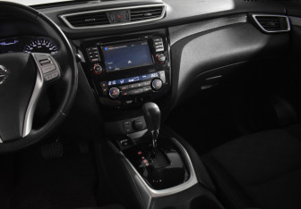 Подержанный автомобиль Nissan X-Trail 2018 года (21 фото)