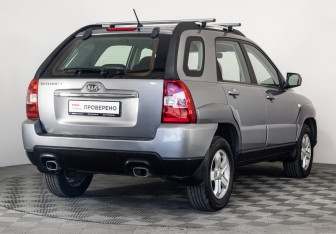 Подержанный автомобиль Kia Sportage 2009 года (5 фото)