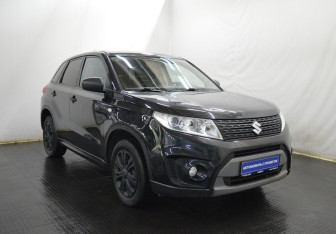 Подержанный автомобиль Suzuki Vitara 2016 года (3 фото)