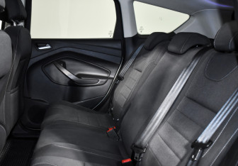 Подержанный автомобиль Ford Kuga 2013 года (12 фото)