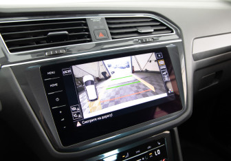 Подержанный автомобиль Volkswagen Tiguan 2021 года (18 фото)