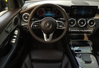 Подержанный автомобиль Mercedes-Benz GLC Coupe 2022 года (12 фото)