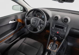 Подержанный автомобиль Audi A3 Hatchback 2008 года (8 фото)