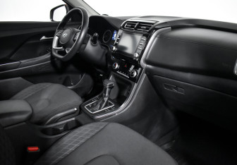 Подержанный автомобиль Hyundai Creta 2021 года (13 фото)