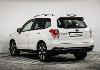 Подержанный автомобиль Subaru Forester Suv 2016 года (7 фото)