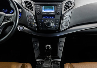 Подержанный автомобиль Hyundai i40 Wagon 2017 года (12 фото)