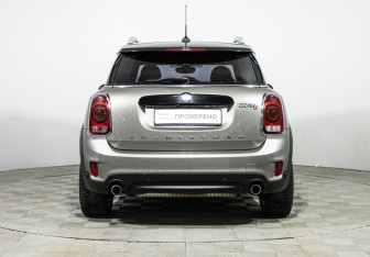 Подержанный автомобиль MINI Countryman 2019 года (6 фото)