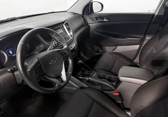 Подержанный автомобиль Hyundai Tucson 2016 года (9 фото)