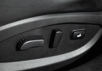 Подержанный автомобиль Infiniti QX50 2016 года (15 фото)