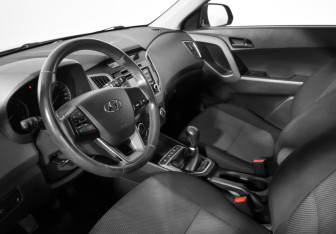 Подержанный автомобиль Hyundai Creta 2017 года (9 фото)