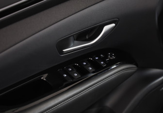 Подержанный автомобиль Hyundai Tucson 2022 года (23 фото)