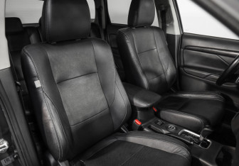 Подержанный автомобиль Mitsubishi Outlander 2016 года (22 фото)