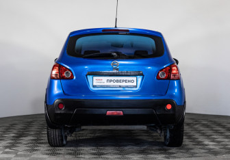 Подержанный автомобиль Nissan Qashqai 2007 года (6 фото)