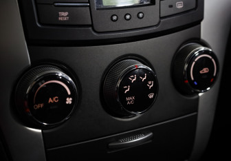 Подержанный автомобиль SsangYong Actyon 2013 года (17 фото)