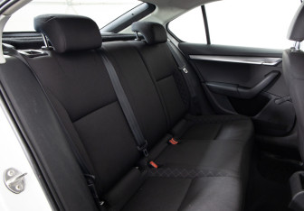 Подержанный автомобиль Skoda Octavia Liftback 2017 года (17 фото)