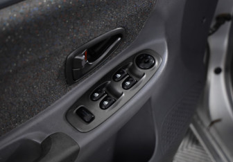 Подержанный автомобиль Hyundai Accent Sedan 2007 года (14 фото)