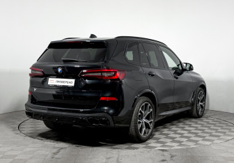 Подержанный автомобиль BMW X5 2020 года (5 фото)