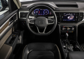 Подержанный автомобиль Volkswagen Teramont 2021 года (11 фото)
