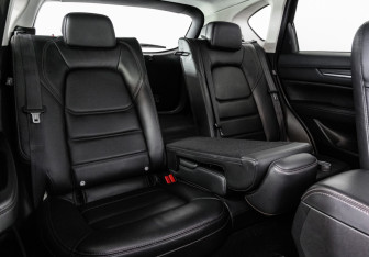 Подержанный автомобиль Mazda CX-5 2018 года (23 фото)