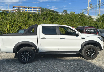 Подержанный автомобиль JAC T8 Pro 2023 года (3 фото)