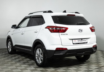 Подержанный автомобиль Hyundai Creta 2019 года (7 фото)