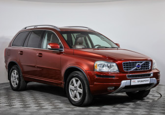 Подержанный автомобиль Volvo XC90 2013 года (3 фото)