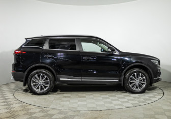 Подержанный автомобиль Geely Atlas Pro 2022 года (4 фото)