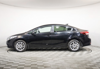 Подержанный автомобиль Kia Cerato Sedan 2018 года (8 фото)