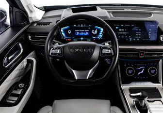 Подержанный автомобиль Exeed VX 2022 года (12 фото)