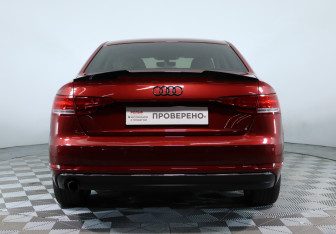 Подержанный автомобиль Audi A4 Sedan 2016 года (6 фото)