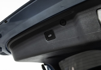 Подержанный автомобиль Changan UNI-K 2022 года (22 фото)